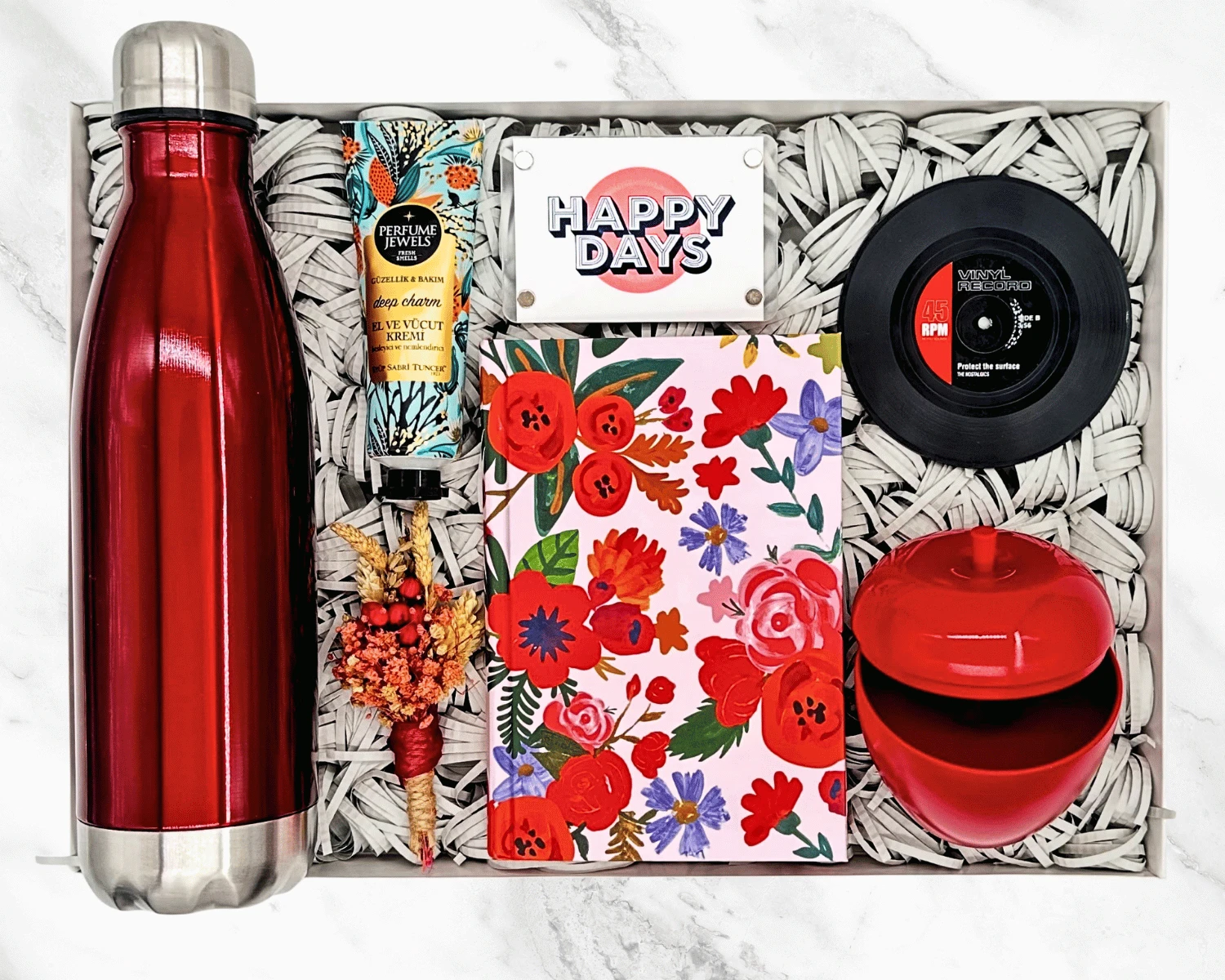 Kırmızının Enerjisi Konsept Hediye Kutusu