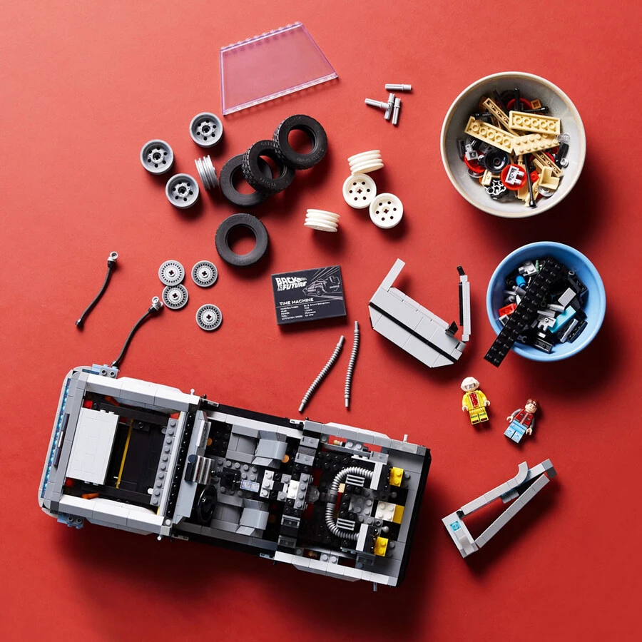 10300 LEGO Icons Geleceğe Dönüş Zaman Makinesi
