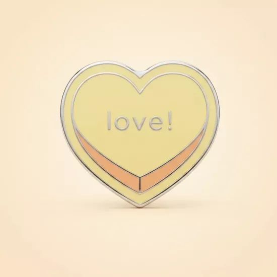Sarı Kalp Pin - ’’Love!’’