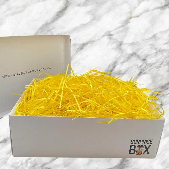 SurpriseBox Beyaz Kutu - Sarı Zigzag Kağıt