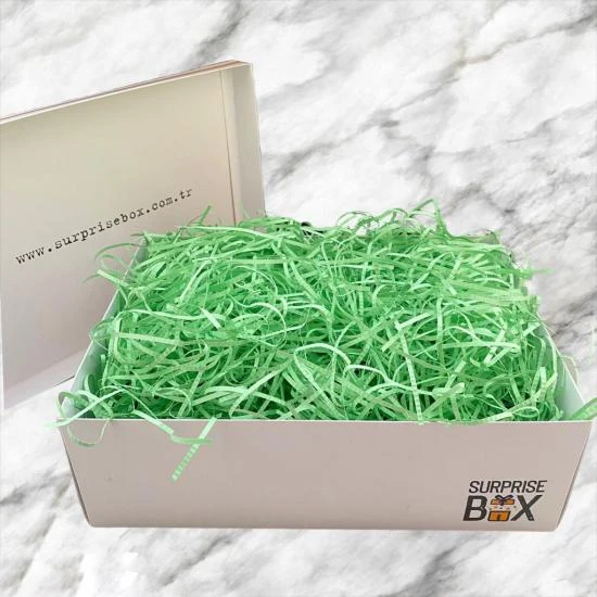 SurpriseBox Beyaz Kutu - Yeşil Zigag Kağıt