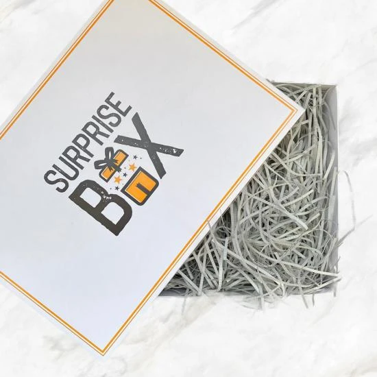 SurpriseBox Beyaz Kutu - Gri Zigag Kağıt