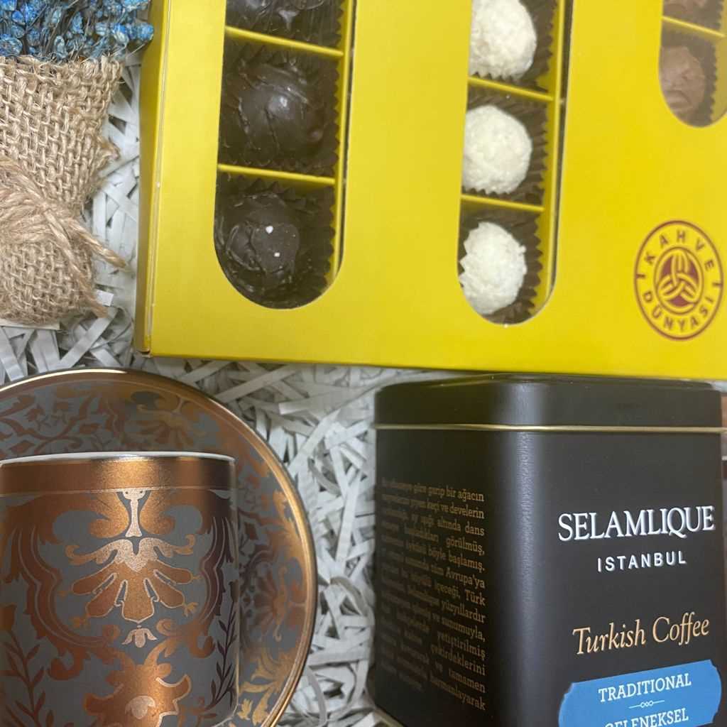 Türk Kahveli İyi Bayramlar Hediye Kutusu SurpriseBox